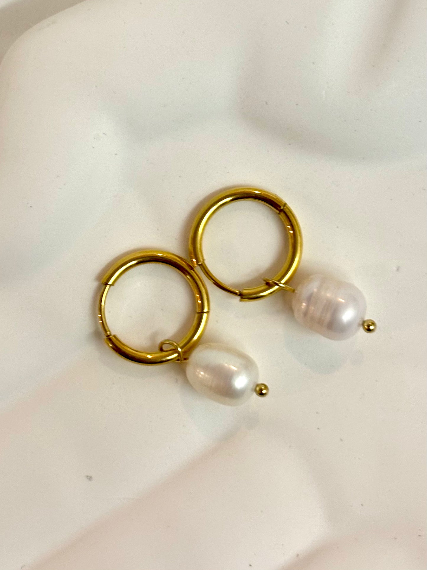 Small Hoop Earrings with Freshwater Pearl Charm